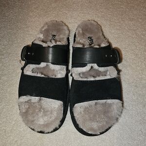 UGG Black and Cream Greenport Strappy Slides